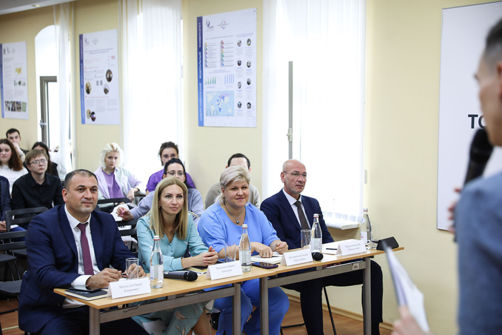v-skfu-proshel-kejsovyj-chempionat-po-napravleniyu-gorodskaya-sreda-i-turizm-ncfu-ru-01 (1).jpg
