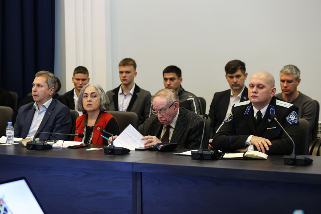 molodyozh-donbassa-prisoedinilas-k-seme-tereka-ncfu-ru-01 (2).jpg