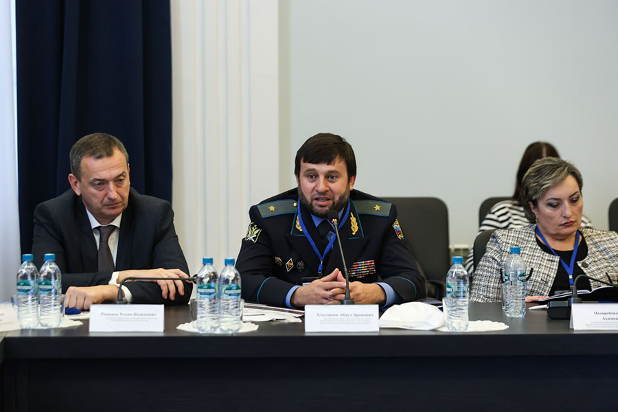 novye-vyzovy-i-vozmozhnosti-ehksperty-iz-yuridicheskogo-soobshchestva-obsudili-pravovye-reformy-ncfu-ru-03.jpg novye-vyzovy-i-vozmozhnosti-ehksperty-iz-yuridicheskogo-soobshchestva-obsudili-pravovye-reformy-ncfu-ru-03.jpg