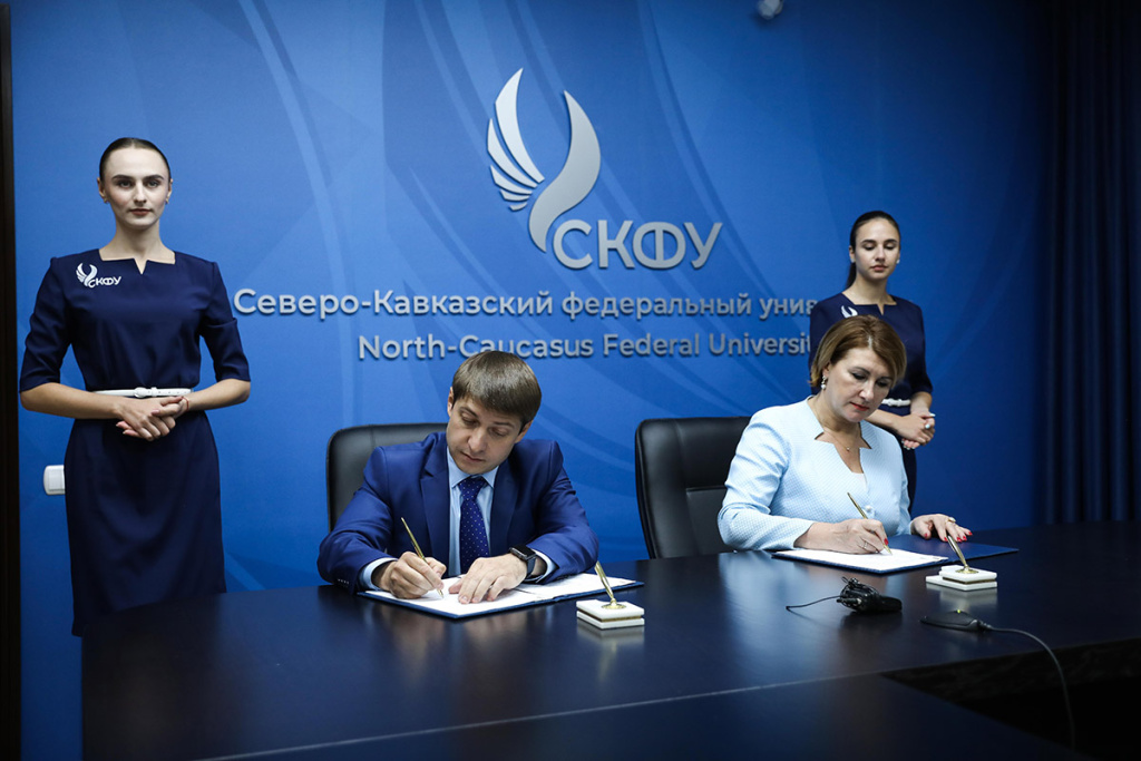 v-skfu-otkryli-volontyorskij-centr-vsemirnogo-festivalya-molodezhi-2024-01 (2).jpg