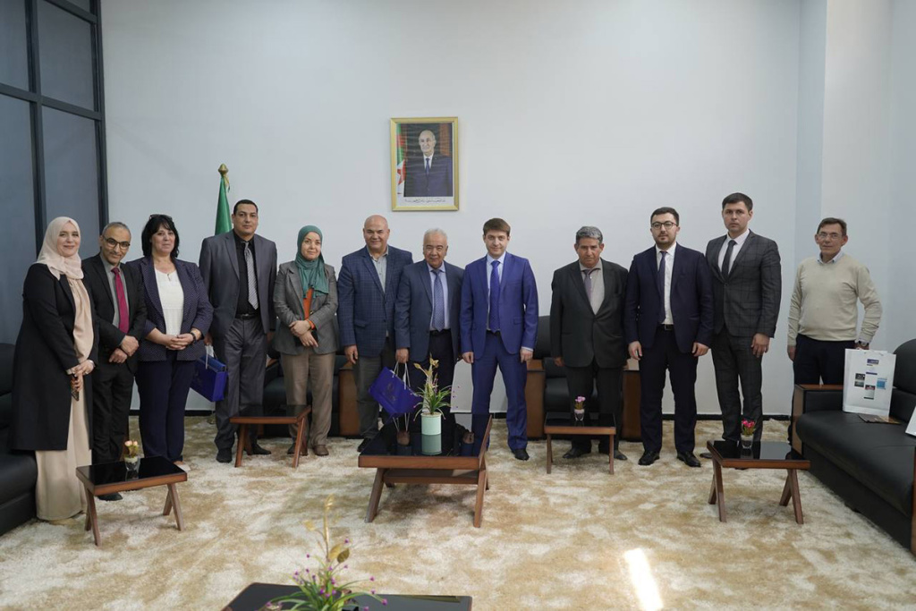skfu-i-universitety-alzhira-zapustyat-sovmestnye-nauchnye-i-obrazovatelnye-proekty-ncfu-ru-01 (2).jpg skfu-i-universitety-alzhira-zapustyat-sovmestnye-nauchnye-i-obrazovatelnye-proekty-ncfu-ru-01 (2).jpg