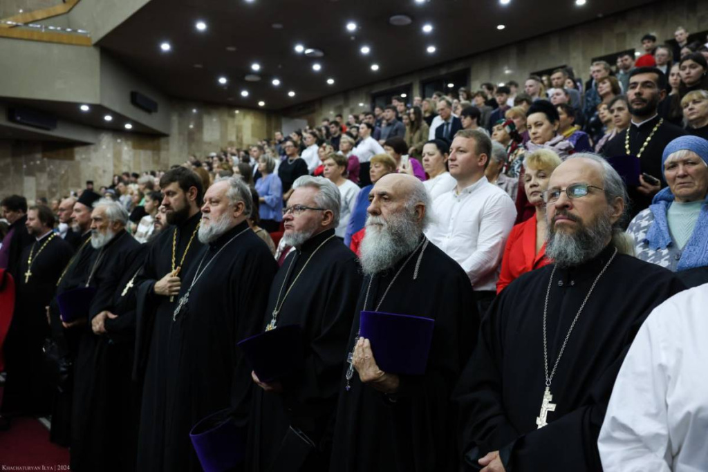 tradicionnye_cennosti_semi_kak_osnova_suvereniteta_rossii_v_kraevoj_stolice_podveli_itogi_stavropolskogo_foruma_vsemirnogo_russkogo_narodnogo_sobora_ncfu_ru_01-_3_.jpg tradicionnye_cennosti_semi_kak_osnova_suvereniteta_rossii_v_kraevoj_stolice_podveli_itogi_stavropolskogo_foruma_vsemirnogo_russkogo_narodnogo_sobora_ncfu_ru_01-_3_.jpg