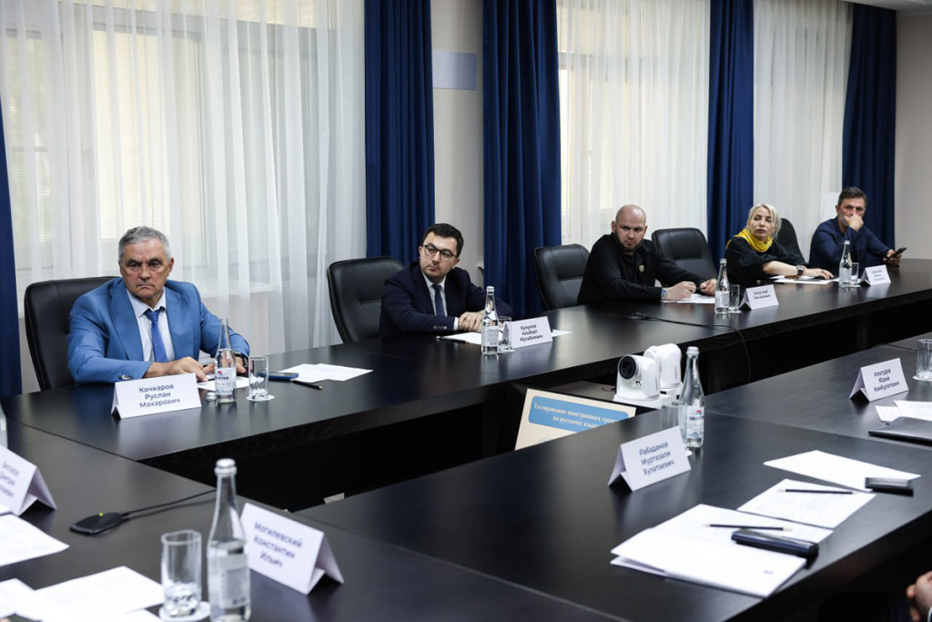 skfu-stanet-centrom-sdachi-ehkzamenov-dlya-migrantov-po-russkomu-yazyku-na-severnom-kavkaze-ncfu-ru-01 (2).jpg