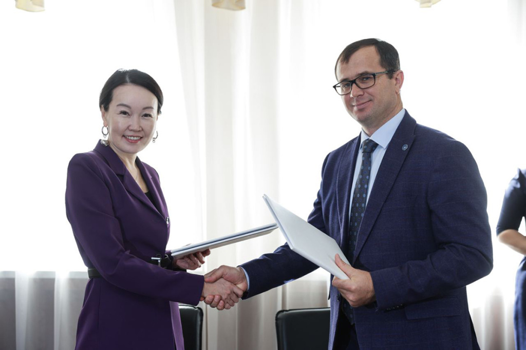 ehlektroehnergetika-glazami-molodezhi-v-skfu-otkrylas-xiv-mezhdunarodnaya-nauchno-tekhnicheskaya-konferenciya-ncfu-ru-01 (1).jpg