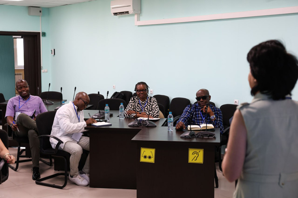 pedagogi-i-uchenye-iz-afriki-povyshayut-kvalifikaciyu-v-stavropolskom-krae-ncfu-ru-01 (1).jpg pedagogi-i-uchenye-iz-afriki-povyshayut-kvalifikaciyu-v-stavropolskom-krae-ncfu-ru-01 (1).jpg