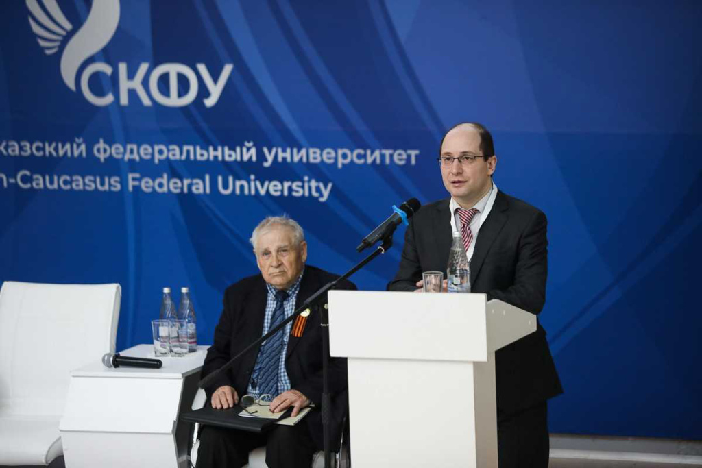 v-skfu-prohodit-nauchnyj-molodezhnyj-forum-posvyashchennyj-istoricheskoj-pamyati-i-edinstvu-narodov-ncfu-ru-01 (1).jpg