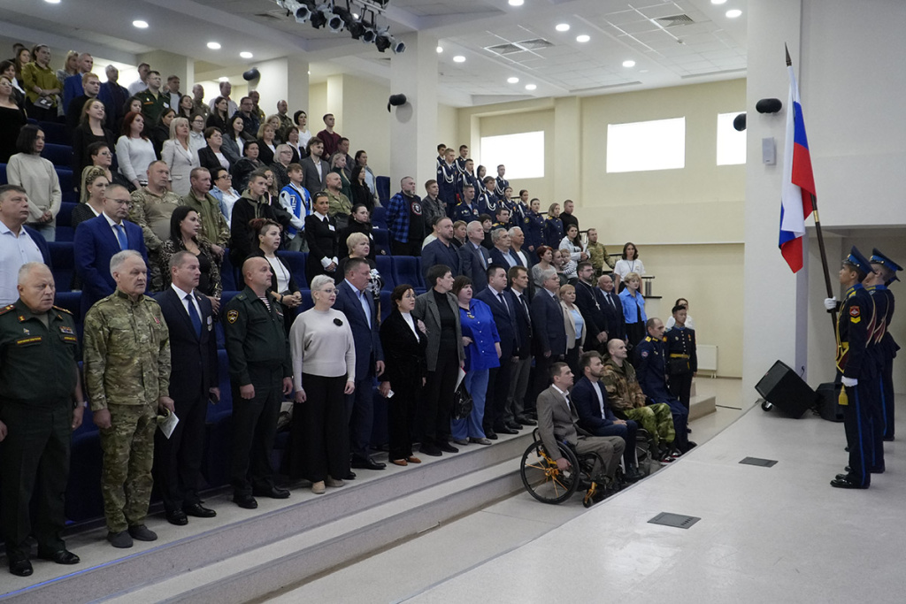 svoya-rossiya-svoya-pobeda-v-skfu-prohodit-patrioticheskij-forum-ncfu-ru-01 (4).JPG